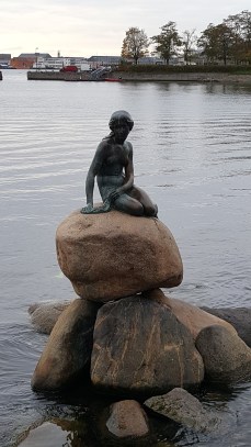 travelguide-copenhagen-littlemermaid (1)